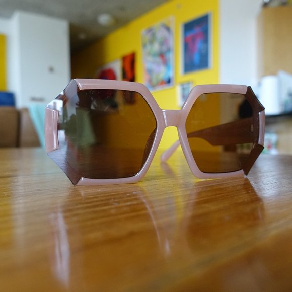 Polygonal Square Jelly Brown statement UV sunglasses - Picture 2 of 13